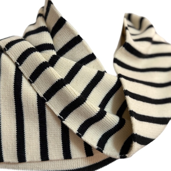 Classic Nautica Striped Scarf - New with Tags! ⚓ - Picture 7 of 11